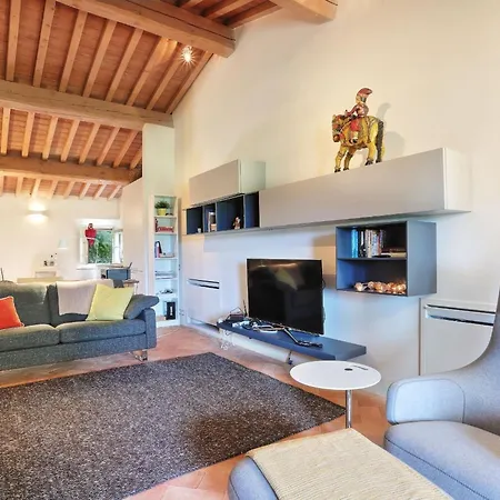 La Terrazza By Interhome Daire Castelfalfi